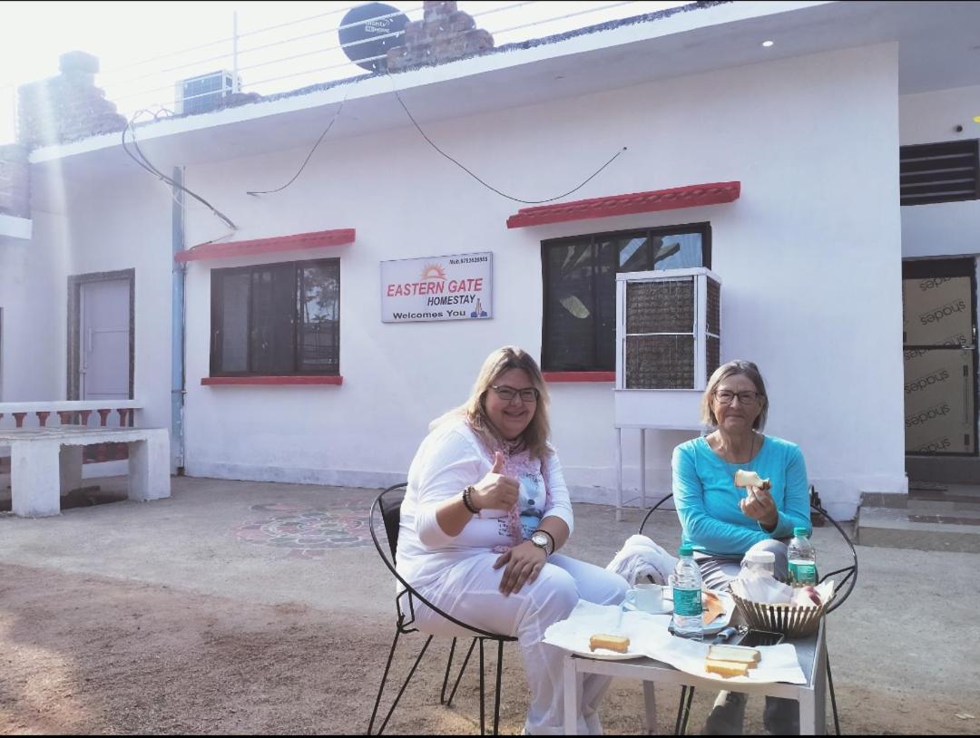 Eastern Gate Homestay Khajurāho Esterno foto