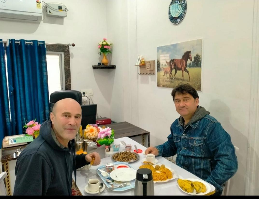 Eastern Gate Homestay Khajurāho Esterno foto